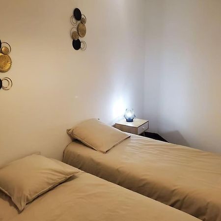 Appartement Moderne En Ville อาร์ม็องติแยร์ ภายนอก รูปภาพ