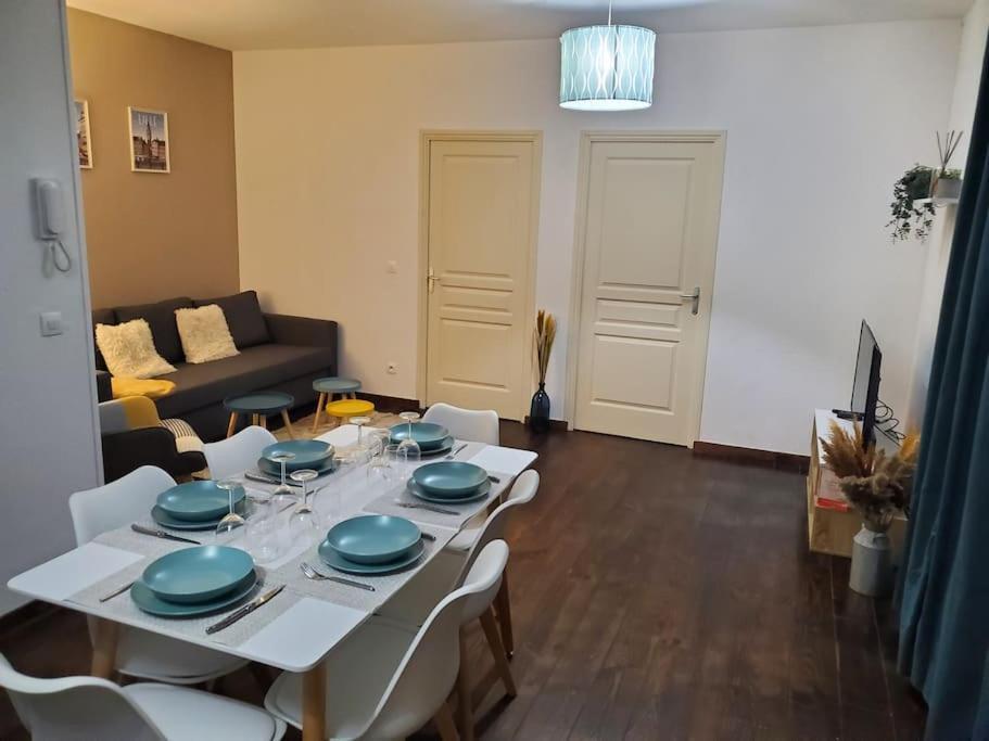 Appartement Moderne En Ville อาร์ม็องติแยร์ ภายนอก รูปภาพ