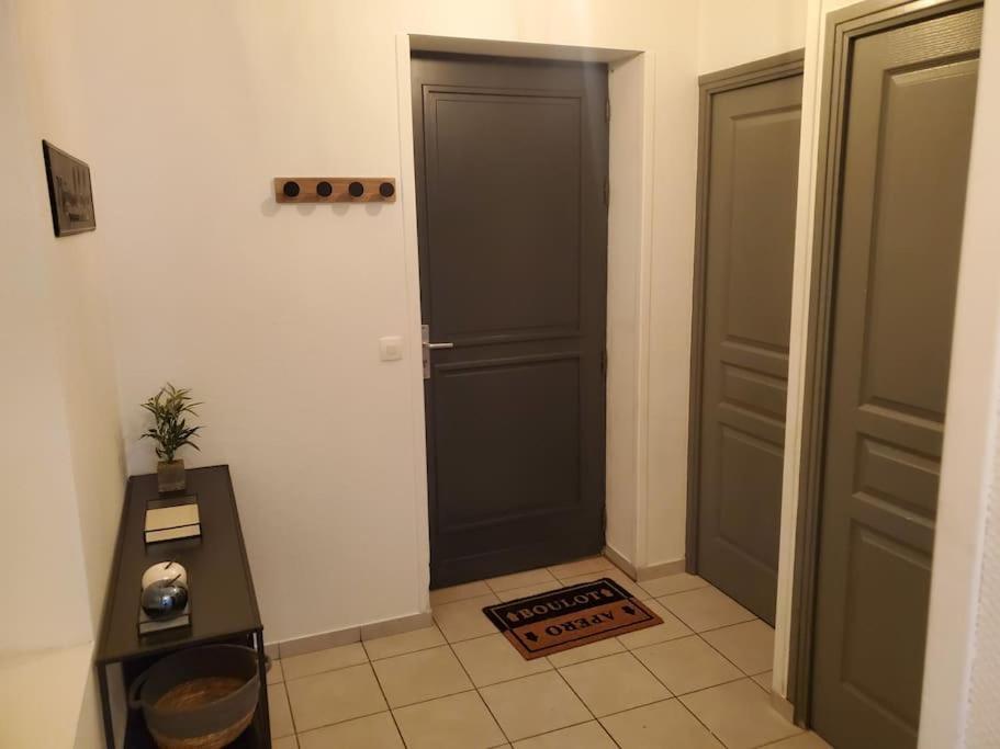 Appartement Moderne En Ville อาร์ม็องติแยร์ ภายนอก รูปภาพ